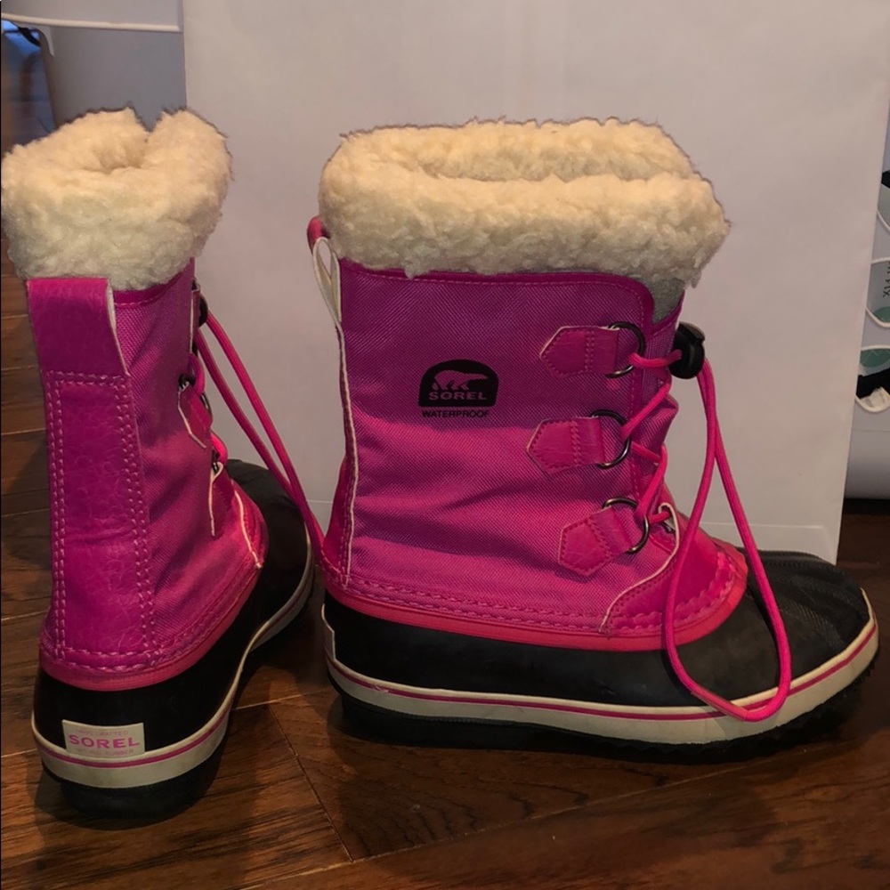 Sorel Youth size 4 waterproof boots PINK/BLACK
